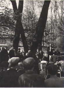 1962 г. Спасское-Лутовиново. Выступает В. Мильчаков                        